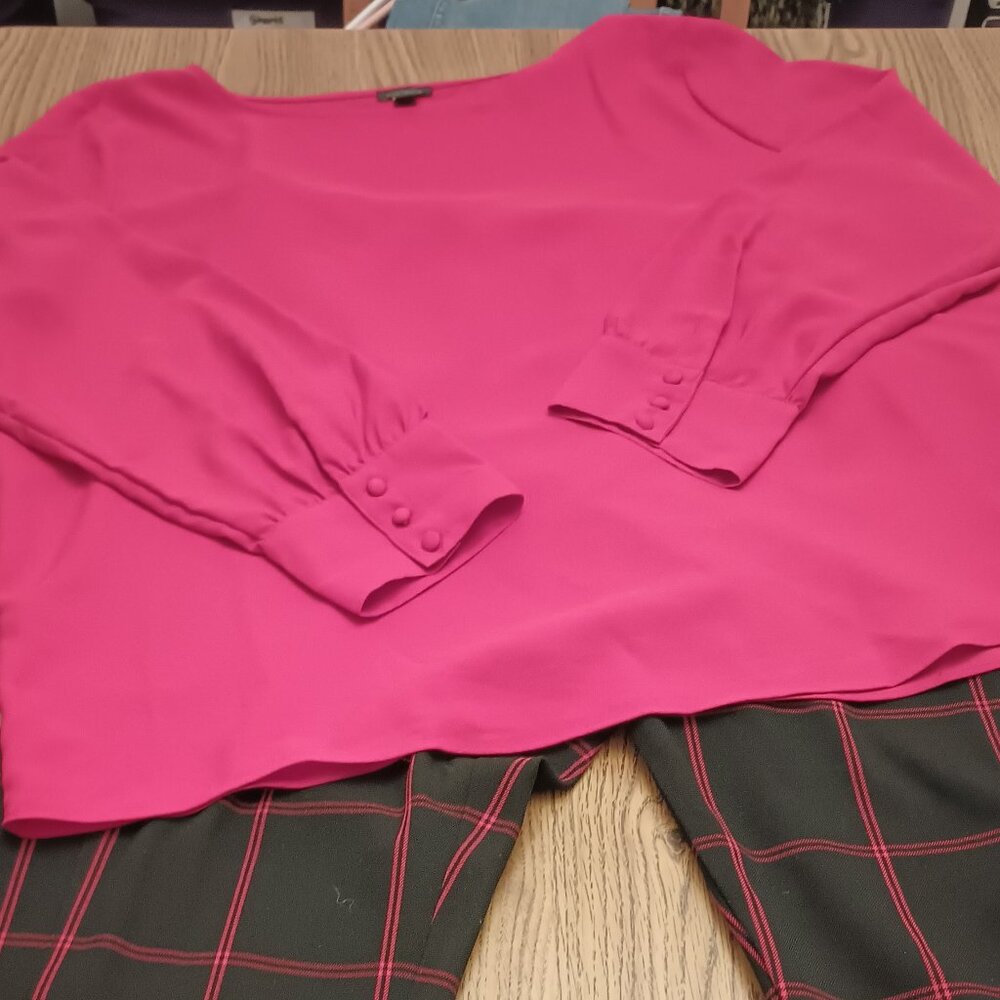 Ann Taylor Size XXL Red Long Sleeve Top (EUC)